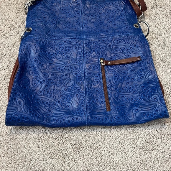 Real Leather Made in Italy Blue Embossed Soft Leather Convertible Adjustable Bag - Picture 6 of 14